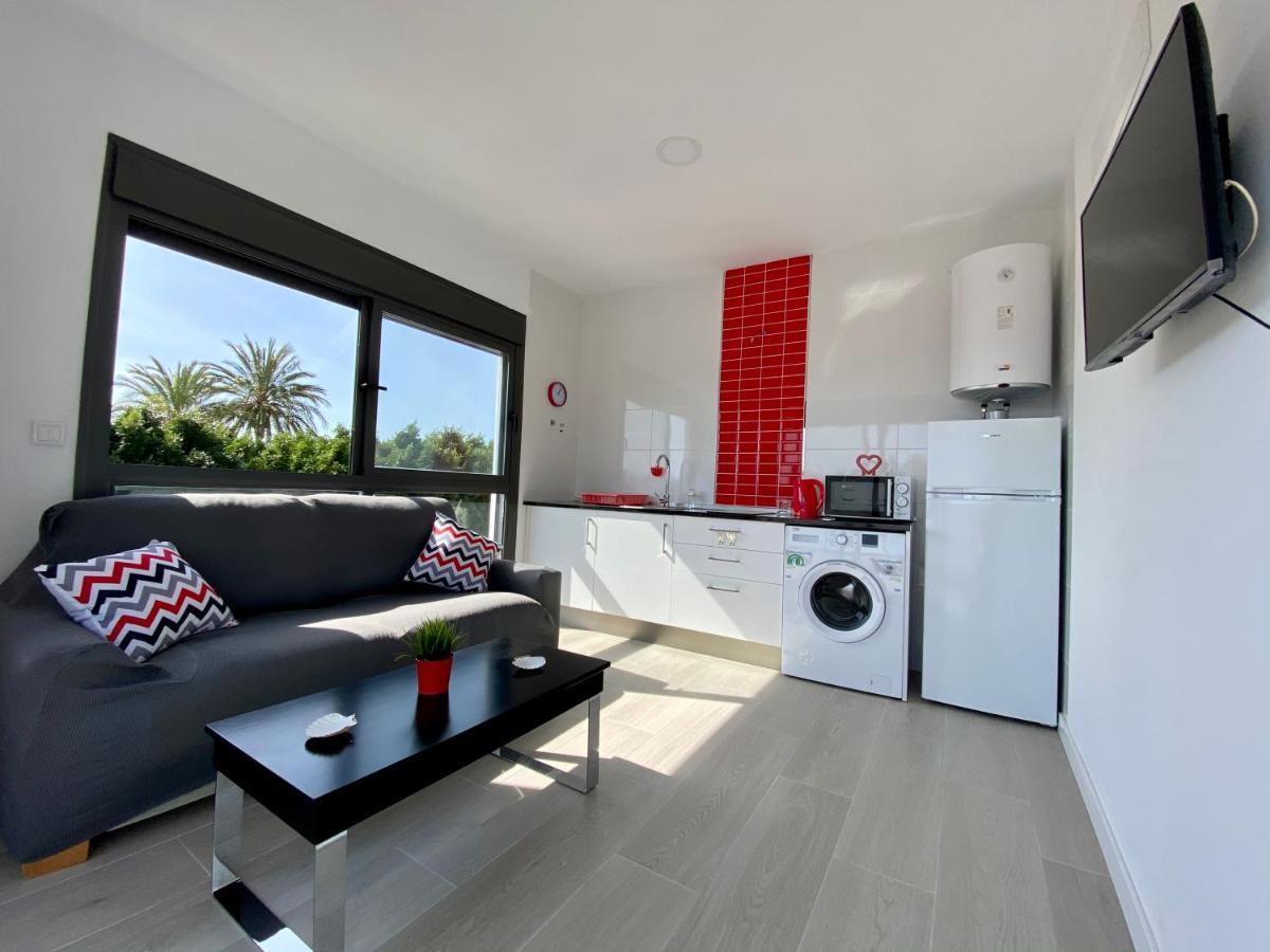 מאלגה Casa Carmen Atico Primera Linea De Playa מראה חיצוני תמונה